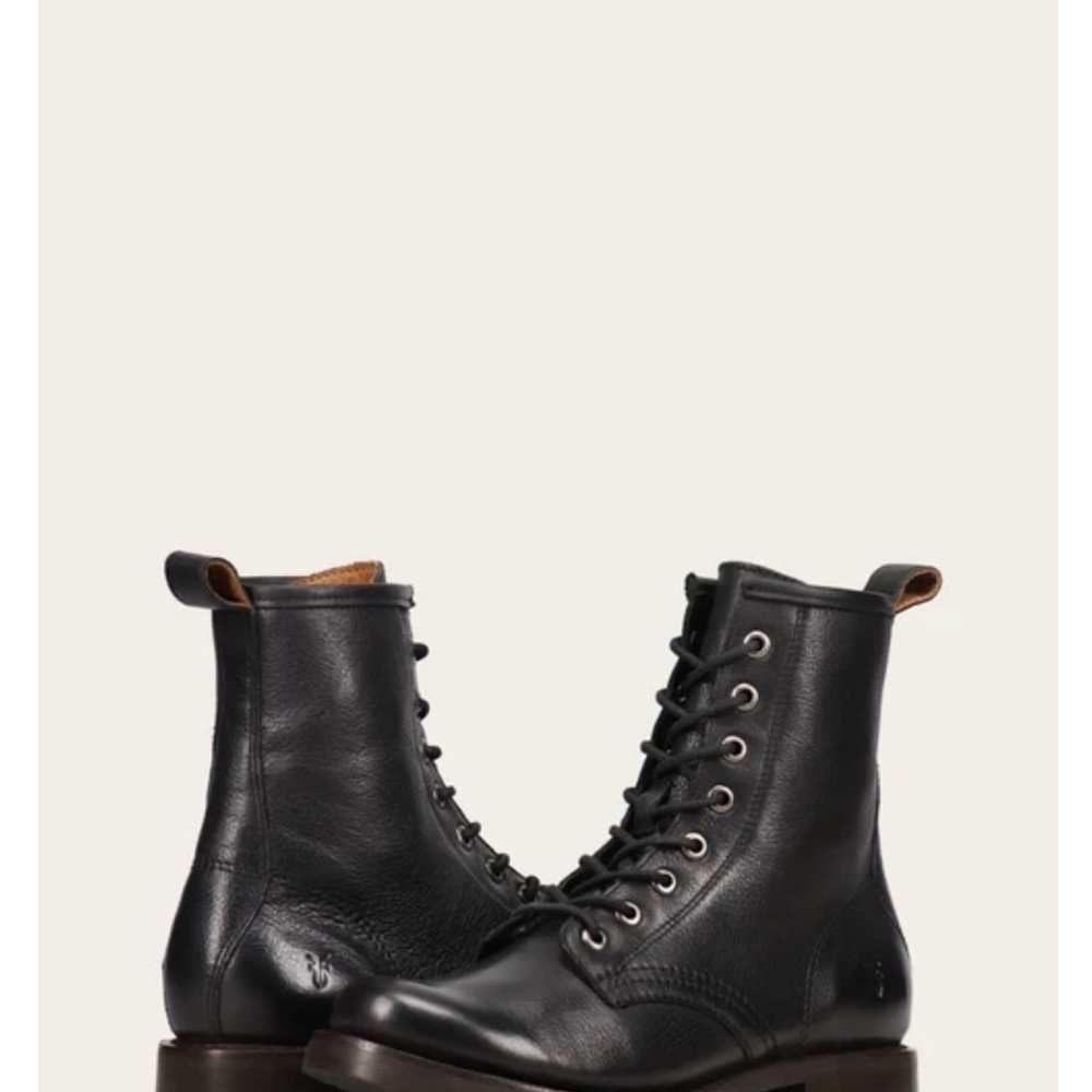 New in Box Frye Black Leather Lace-Up Women's Ankle Boots